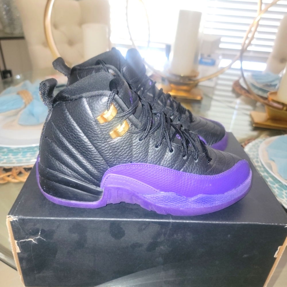 Air Jordan Retro 12" Size 5y
